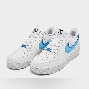 NIKE AIR FORCE 1 LV8 SE